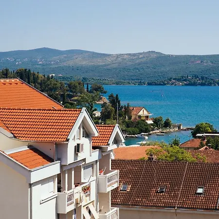 Apartment Dv Magnolia Tivat Room photo